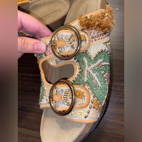 House of Harlow 1960 Women’s Size 8 Embellished Beaded Sequin Multicolor Sandals - Picture 3 of 8